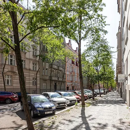 아파트 Alfons Mucha Flat / Quiet Street / National Museum 프라하